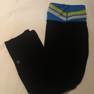 LULULEMON CROP LEGGINGS SIZE 4